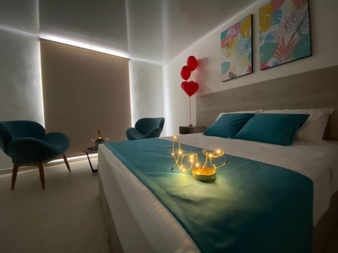 Hotel Inara Хирардот Экстерьер фото